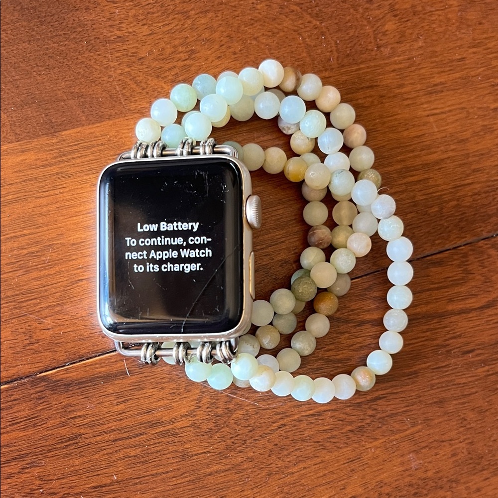 Authentic Apple Watch Series 2 / 42MM with Charger! PLEASE READ DESCRIPTION!!